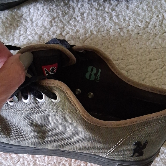 REI Crome Stylish Black and Green Men's Sneakers - Picture 6 of 7